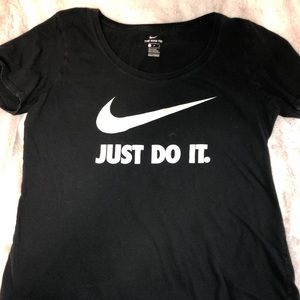 Black Nike Tee-Shirt